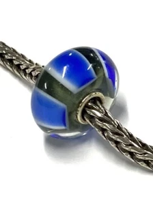 Authentic Trollbeads Blue Symmetry Murano Glass Bead Charm 61411, New - Picture 1 of 2