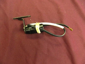 GENUINE Bernina light socket complete fits 1000,1001,1004,1005,1006,1010, NOS - Picture 1 of 4