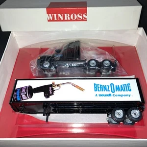 Camion Winross 147-2 1:64 BernzOmatic A Newell Company Freightliner ''97 - Foto 1 di 10