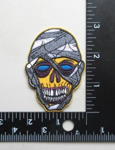 🔥MUMMY SKULL SKELETON SCARY HORROR MONSTER HEAD EMBROIDERED IRON ON PATCH - Picture 1 of 3