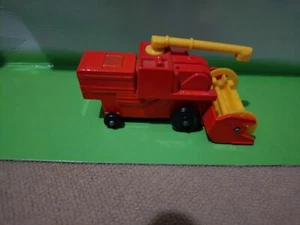 Matchbox Superfast No 51 Combine Harvester Black Hubs Very Near Mint UB - Picture 1 of 6