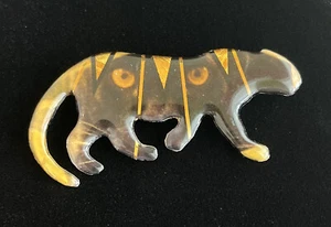John Crutchfield Leopard Brooch Vintage Metallic Art Graphics Acrylic Cat Pin - Picture 1 of 7