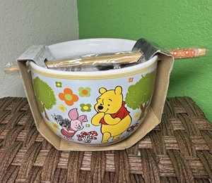 Disney Winnie the Pooh Storybook 20-oz Ceramic Ramen Bowl and Chopstick Set. New - Picture 1 of 4