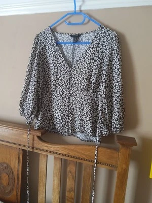 New Look Black Ditsy Floral Tie Blouse Size 12 - Image 1 of 4