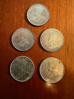 AUSTRALIA  1935  1 SHILLING SILVER COINS, XF to ALMOST UNCIRCULATED LOT OF (5) - Image 1 of 2