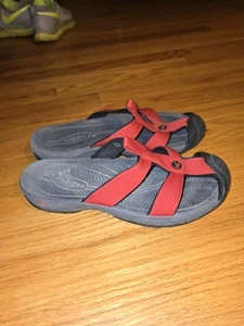 Keen Red Slip On Flip Flops Womans Size 38.5/ 8 - Picture 1 of 6
