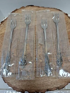 Brand NEW Set of 4 RAPHAEL Distinction Deluxe Stainless Oneida HH Cocktail Forks - Picture 1 of 7