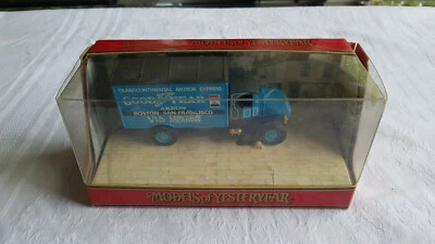 Matchbox Models of Yesteryear: Y-33 - 1930 Mack AC hellblau "Goodyear" OVP - Bild 1 von 3