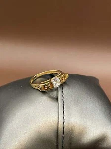 Anillo de oro real amarillo de 18 K para ella - Imagen 1 de 8