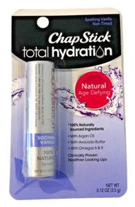 ChapStick Balsamo Labbra Naturale Lenitivo Vaniglia Idratazione Totale 0,12 oz Fuori Produzione - Foto 1 di 5