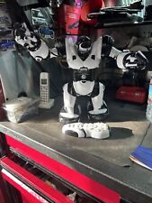 WowWee Large White Robosapien Humanoid Robot w/ Remote Control 14"  WORKS???????