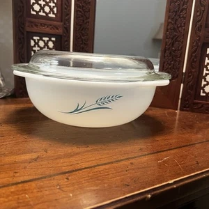 Vtg Pyrex 1.5 Qt Turquoise Blue WHEAT 023 Casserole Dish Bowl Lid Promo Hostess - Picture 1 of 10