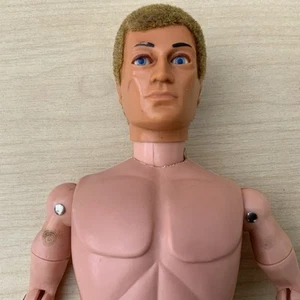 Bambola action man vintage Palitoy occhi d'aquila capelli biondi anni 70 VAM - Foto 1 di 13