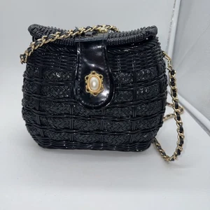 Vintage Heiress Black Wicker Woven Purse Crossbody Gold Chain Strap - Picture 1 of 12