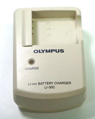 Cargador de batería Olympus Li-30C para LI-30B - para Stylus Verve Foto 1 de 2