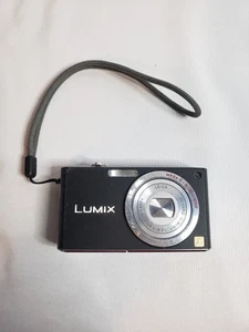 Cámara digital compacta Panasonic Lumix DMC-FX33 negra no funciona/para piezas - Imagen 1 de 8