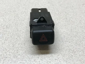 98-05 LEXUS GS400 GS430 GS300 INTERRUPTOR BOTÓN DE PELIGRO DE EMERGENCIA FABRICANTE DE EQUIPOS ORIGINALES - Imagen 1 de 2