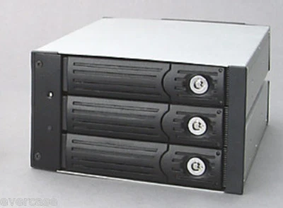 Dual Bay 3x 40pin IDE HDD. 3 in 2 RAID Module. SI-0237A Backplane. Black - Image 1 of 4