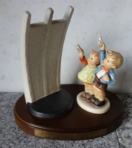 orig. Hummel limitierter 3-teiliger Satz mit Figur Hum 153 "Luftbrücke Berlin" - Bild 1 von 21