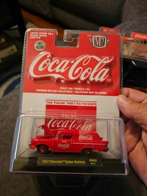 M2 MACHINES COCA-COLA 1957 CHEVROLET SEDAN DELIVERY RW02 18-11 CHASE 1 OF 750 - Image 1 of 4