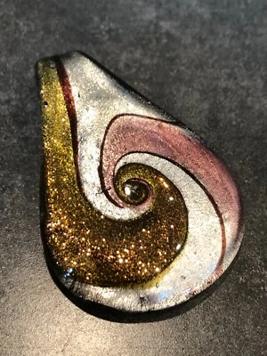 Colgante Artesanal Hecho a Mano Estilo Cuchara de Vidrio en Remolinado Rosa Plata y Oro Colores Foto 1 de 4