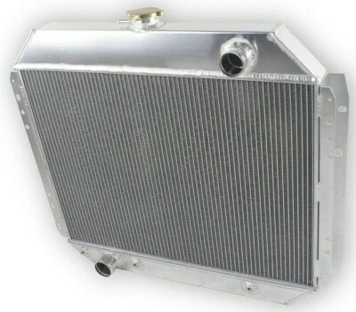 4 Row Radiator For Ford F100 F150 F250 F350/Bronco Truck 1966-1979 1971 1972 73 Foto 1 de 4