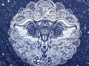 BOHO Blue & White Elephant Mandala Sun Moon Wall Tapestry 72 x 92 New F17 - Picture 1 of 6