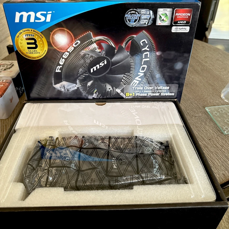 MSI R6850 CYCLONE "POWER EDITION" IGD5 1084 MHZ GRAPHICS CARD - Image 1 of 4