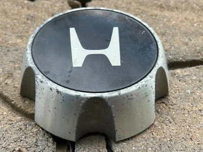 HONDA PASSPORT TAMPA CENTRAL DE RODA FABRICANTE DE EQUIPAMENTO ORIGINAL LIGA USINADA 1998 1999 2000 2001 2002 - Imagem 1 de 3