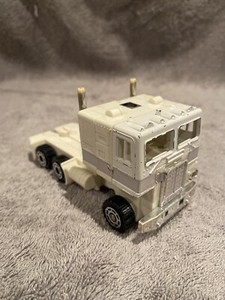 G1 White Ultra Magnus Optimus Prime 1985