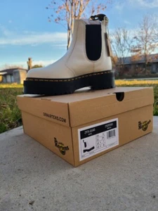 Doc Martens Air Wair weiße Stiefel US Damengröße 8 - Bild 1 von 4