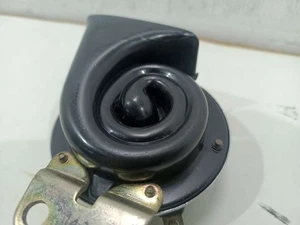 Trumpet Horn for Motorcycle Mitsuba UL-1E 105DB/6V 5.5 A (LT308) - Picture 1 of 11