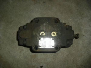VICKERS RG-06-B2-30 PRESSURE CONTROL VALVE 597088 125-300PSI - Picture 1 of 5