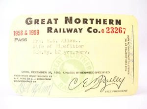1958-1959 GREAT NORTHERN RAILWAY CO RAILROAD EMPLOYEE PASS #23267 - Picture 1 of 2