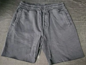 Urban Outfitters Shorts Pantalones cortos para hombre S Negro Sudadera Mezcla de algodón Bolsillos 8" Recortes NUEVO - Imagen 1 de 7
