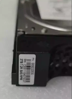 EMC X-2UC-2TBS 005032930 005032931 DD2200 DD2500 2T SAS hard drive - Image 1 of 4