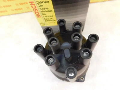 Tapa distribuidora de encendido BOSCH 03264 para Nissan 200SX 1987-1988 Foto 1 de 3