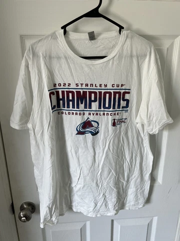 Colorado Avalanche 2022 STANLEY CUP CHAMPIONS Signature Roster T-Shirt White LG Cover