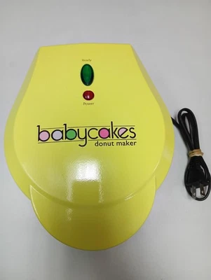 Mini donut maker Babycakes - Hace media docena - Amarillo limón  Foto 1 de 4