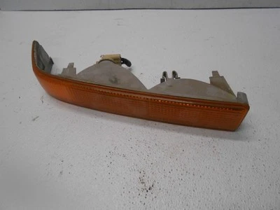 1998 chevrolet S10 Front Right Passenger side Turn Signal Light - Image 1 of 4