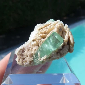 Minerali *** CRISTALLI di TORMALINA VERDE su MATRICE Afghanistan - Imagen 1 de 3