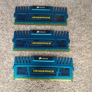Corsair Vengeance 16GB (4x4GB) RAM PC3-12800 DDR3-1600 SDRAM CMZ16GX3M4A1600C9B - Picture 1 of 3