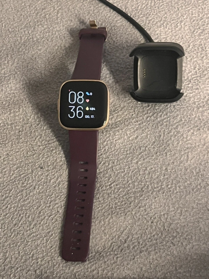 Fitbit Versa 2 Smartwatch /defekt - Bild 1 von 3