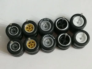 HOT WHEELS RUBBER WHEELS TIRES REAL RIDERS MIX 5 SETS 1/64 SIZE 12MM - Picture 1 of 4