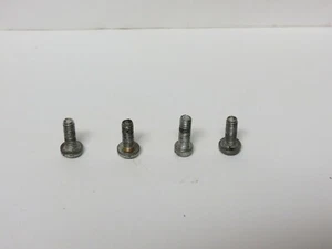 530015239 Poulan 2000 2.0 CU In 16" Chainsaw Screw 530015242 - Picture 1 of 2