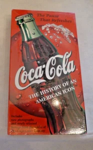 Coca-Cola-The History Of An American Icon (VHS Tape) VTG NEW - Foto 1 di 5