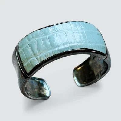 Brazalete Brazalete Serpiente Croc Cuero Azul Plata Firmado Bisagras Monet Indie Western Foto 1 de 4