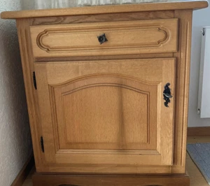 Kleine Kommode mit Schublade gebraucht, 81bx79hx45t, Eiche, massive Verarbeitung - Bild 1 von 2
