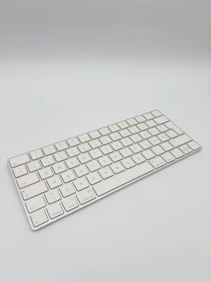 Apple Magic Keyboard 2 Generation QWERTZ Deutsch A1644 Weiß Tastatur B-Ware - Bild 1 von 4