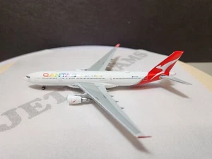 1/400 QANTAS AIRWAYS AIRBUS A330-200 PRIDE IS IN THE AIR COLORS VH-EBL JC WINGS - Picture 1 of 7